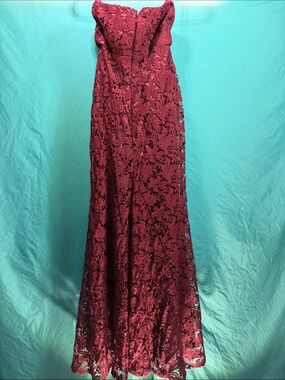 Lulu's Strapless Burgundy Lace Maxi Dress